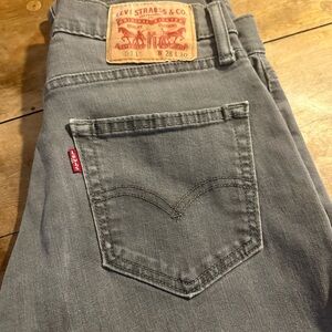 Levi's Men's Slim Jeans in gray 28/30 great condition.